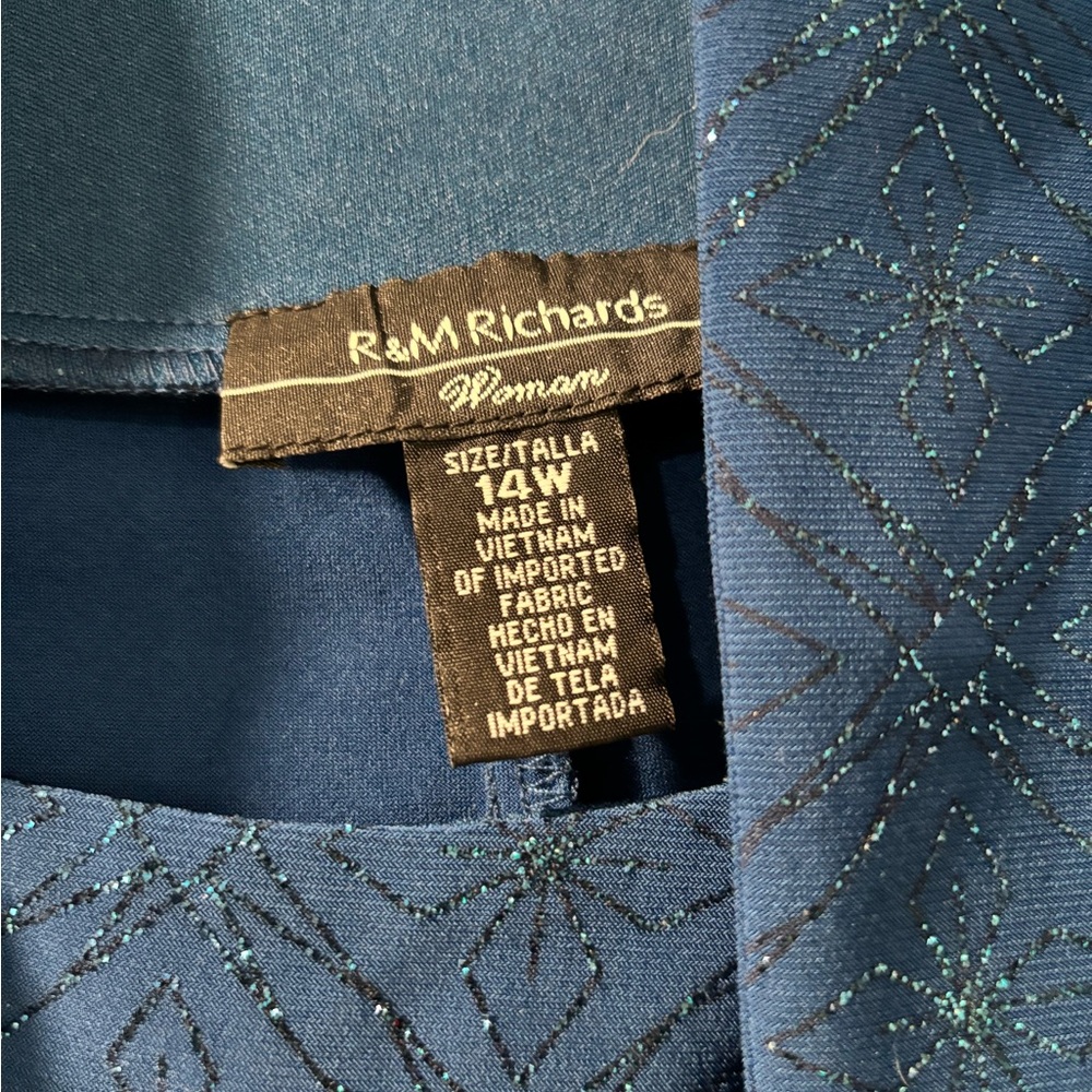 2 Piece R & M Richard’s Woman’s Dress, Size 14W - Picture 2 of 11